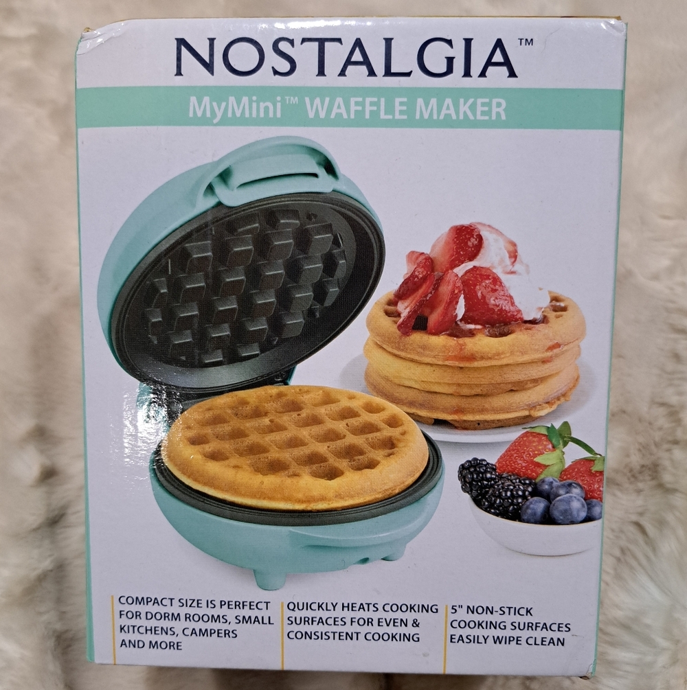 Nostalgia MyMini Waffle Maker - Mint Green